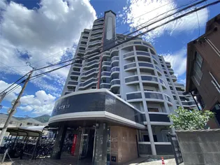 ロイヤルマキシム【8階】の外観