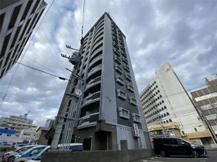 ロイヤルトレンディ【3階】の外観