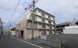 アムール【2階】の外観