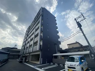 エンラージ・タワー【2階】の外観