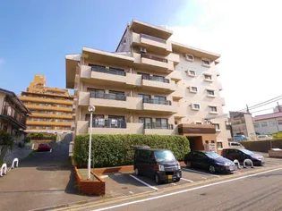 クレベール青山【1階】の外観
