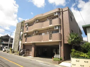 グランシャリオ東鳴水【3階】の外観