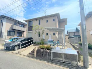 グリーンジュネス B棟【1階】の外観