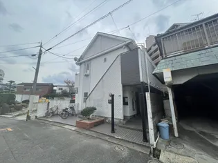 レクレドール穴生【1階】の外観