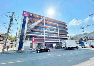 コンダクトレジデンスJINYAMA【5階】の外観