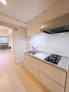 ロータス青山Ⅱ【6階】のキッチン