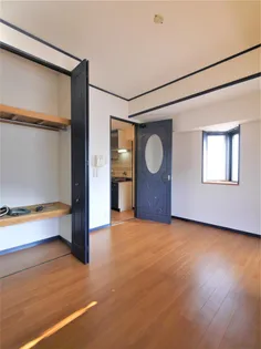 ニューサンリバー8番館【9階】の内装