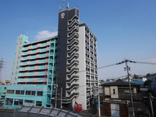 ロイヤルアネックス【6階】の外観