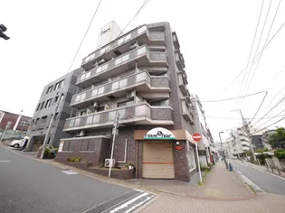 プレアール南小倉【4階】の外観