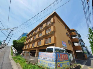 ハイツ下到津【4階】の外観