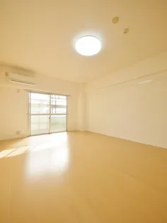 サルヴァトーレ西小倉【4階】の内装