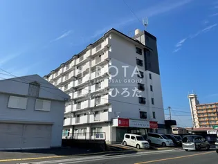 ロイヤルメゾン【4階】の外観