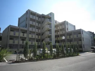 プレザンフォート南王子【1階】の外観