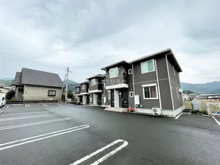 マインフェルトB棟【1階】の外観