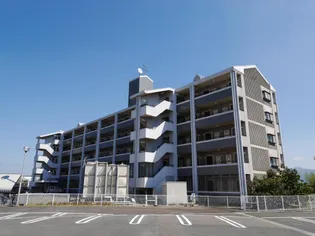 ロイヤルハイツ折尾2号館【2階】の外観