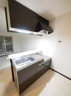 ソレイユひびきの【2階】のキッチン