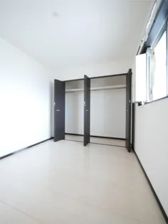 ソレイユひびきの【2階】の内装