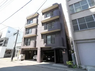 フェニックス円山【1階】の外観