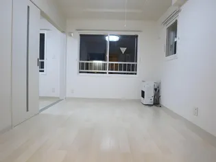 フラット裏参道3・22【4階】の内装