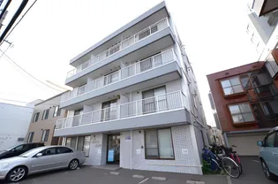 ノースグラントハイツ【3階】の外観