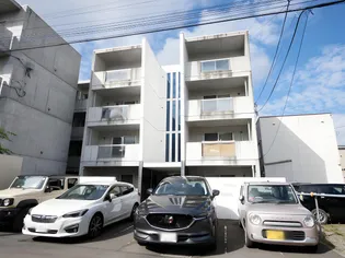 コムズ中の島【3階】の外観