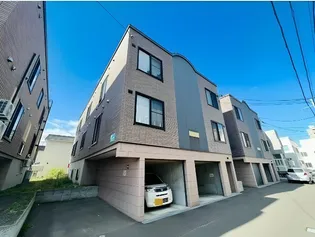 シャイニングスター菊水【3階】の外観