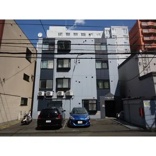 パブリック56【3階】の外観