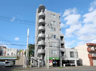 ワイズシティビル【702号室】の外観