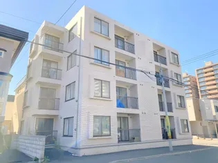 ルナグランス山鼻【3階】の外観