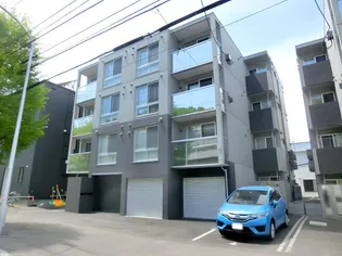 オルフィーク【2階】の外観