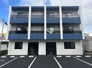 アスールドーム前【2階】の外観