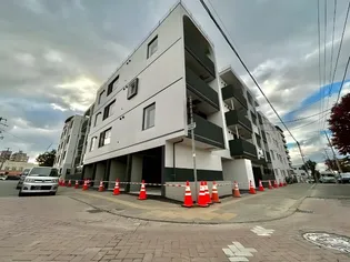 Lejon's Garden(レージョンズガーデン)【2階】の外観