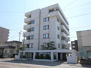 ホワイトテム【4C号室】の外観