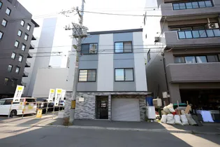 グランソレイユ南1条【2階】の外観