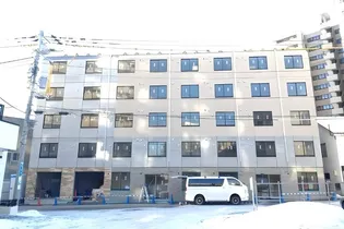 レブニーズ ザ・レジデンス 月寒中央【2階】の外観