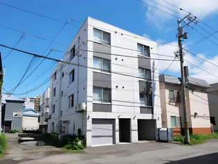 ラフィーネ学園前の画像