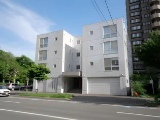 プレステージ知事公館【3階】の外観