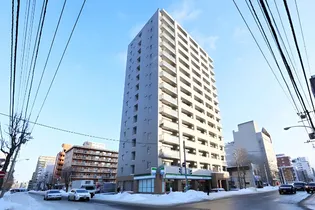 クレジデンス札幌・南4条【4階】の外観