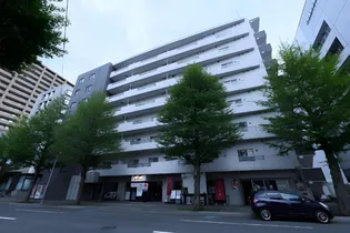 イオ南3条【4階】の外観