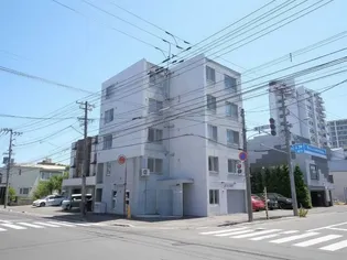 リーブル南円山【3階】の外観