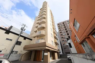 北海道札幌市中央区南二条西13丁目【マンション】の外観