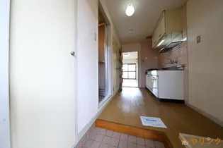 デフィⅠ【2階】の玄関