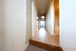 サンハイム新守山【4階】の玄関