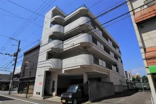渡部ビル【402号室】の外観