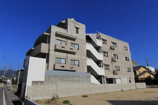 シェール道後【306号室】の外観