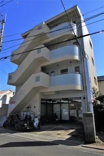 ファーストイン南斎院【402号室】の外観