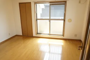 ベルグラン八木山緑【201号室】の居間