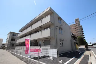 カズミール【105号室】の外観