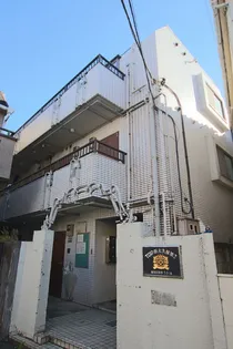 東京都新宿区新宿7丁目【マンション】の外観