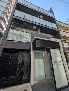 東京都新宿区山吹町【マンション】の外観